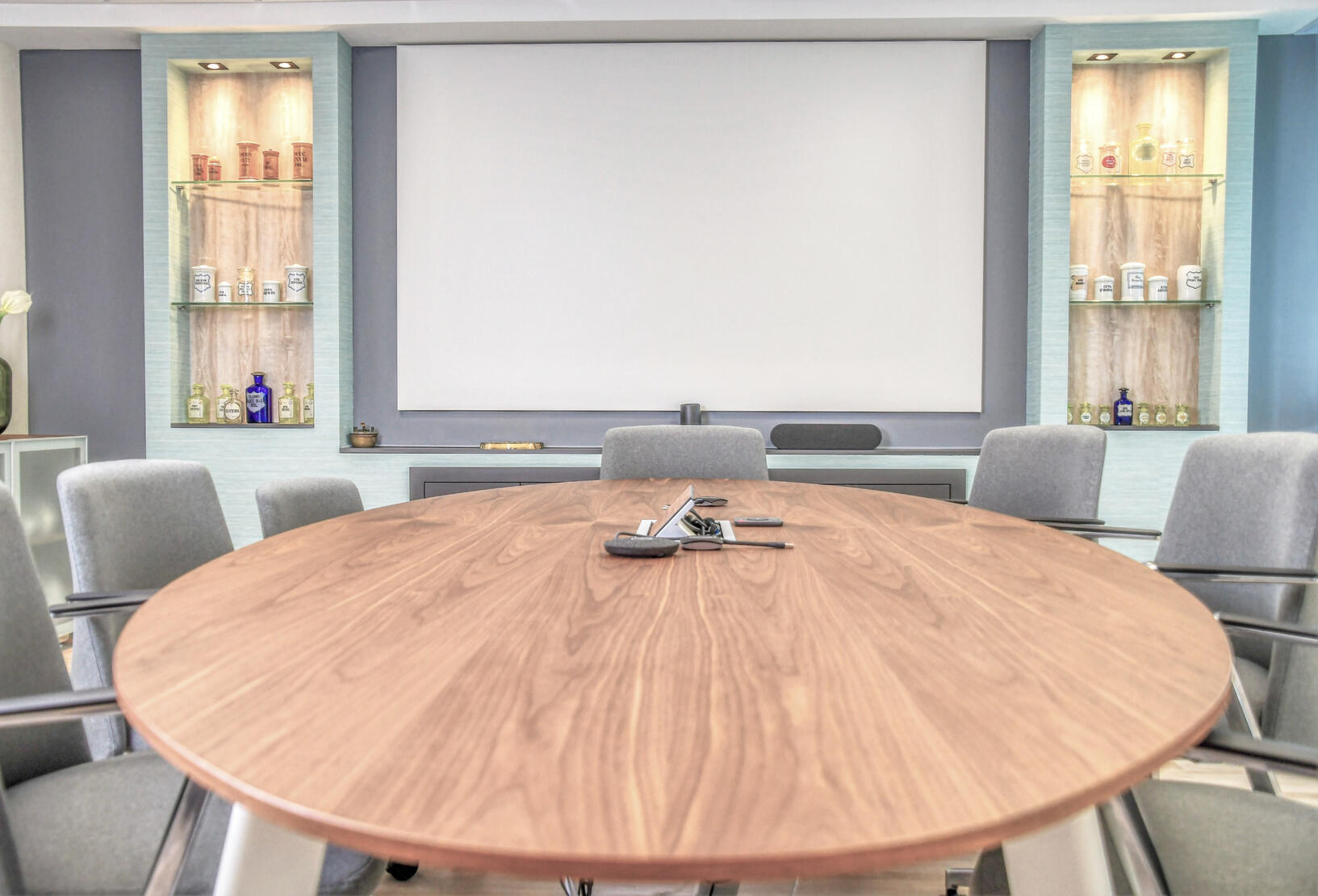 Phoenix Pharma- Év Irodája 2021 Nevezés- Meeting rooms